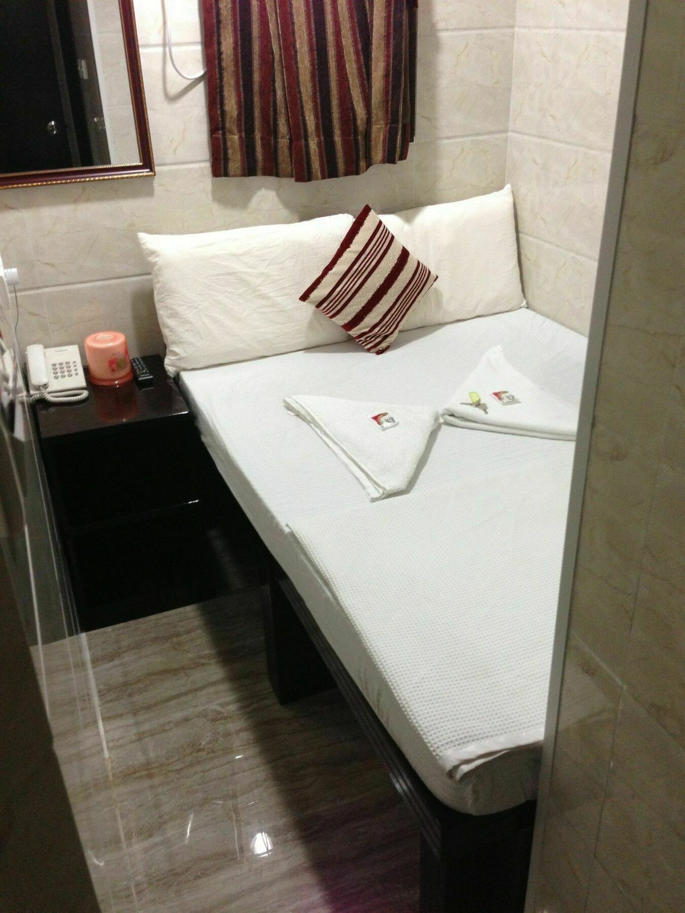 Primo Guesthouse Kowloon  Екстер'єр фото